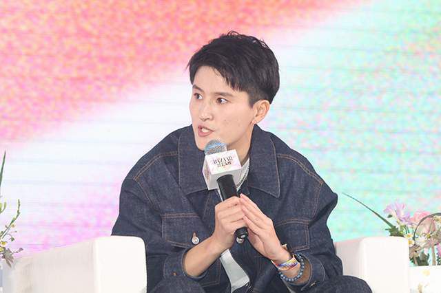 免费视频一区二区性色